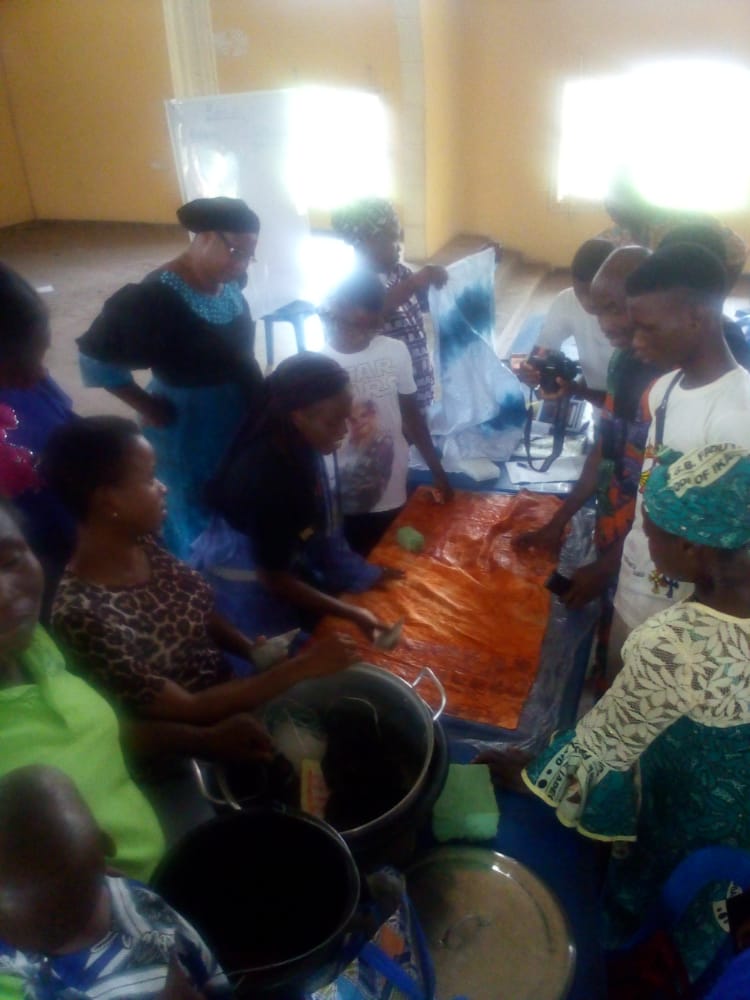 b593bf44-3e74-42e8-9889-bc2c3cf273e8