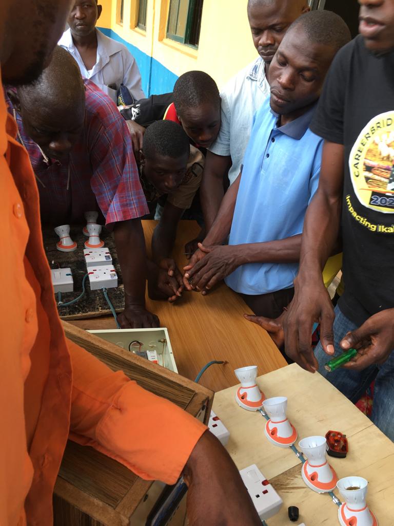 d184b0fd-a585-4da2-ae9f-418c211cfefd