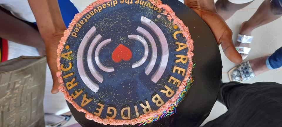 e6489342-f297-4fdc-8f72-6d6b850ee263